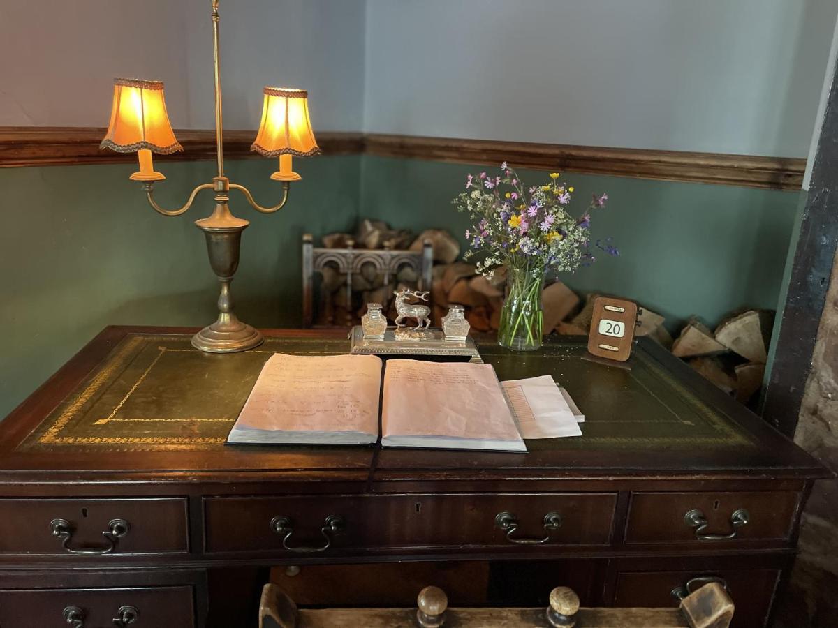 White Hart Hotel Wiveliscombe المظهر الخارجي الصورة