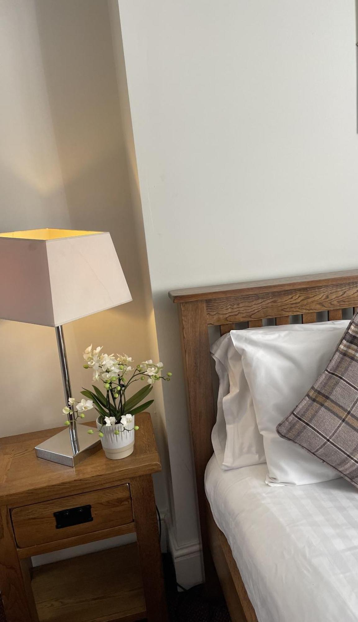 White Hart Hotel Wiveliscombe الغرفة الصورة
