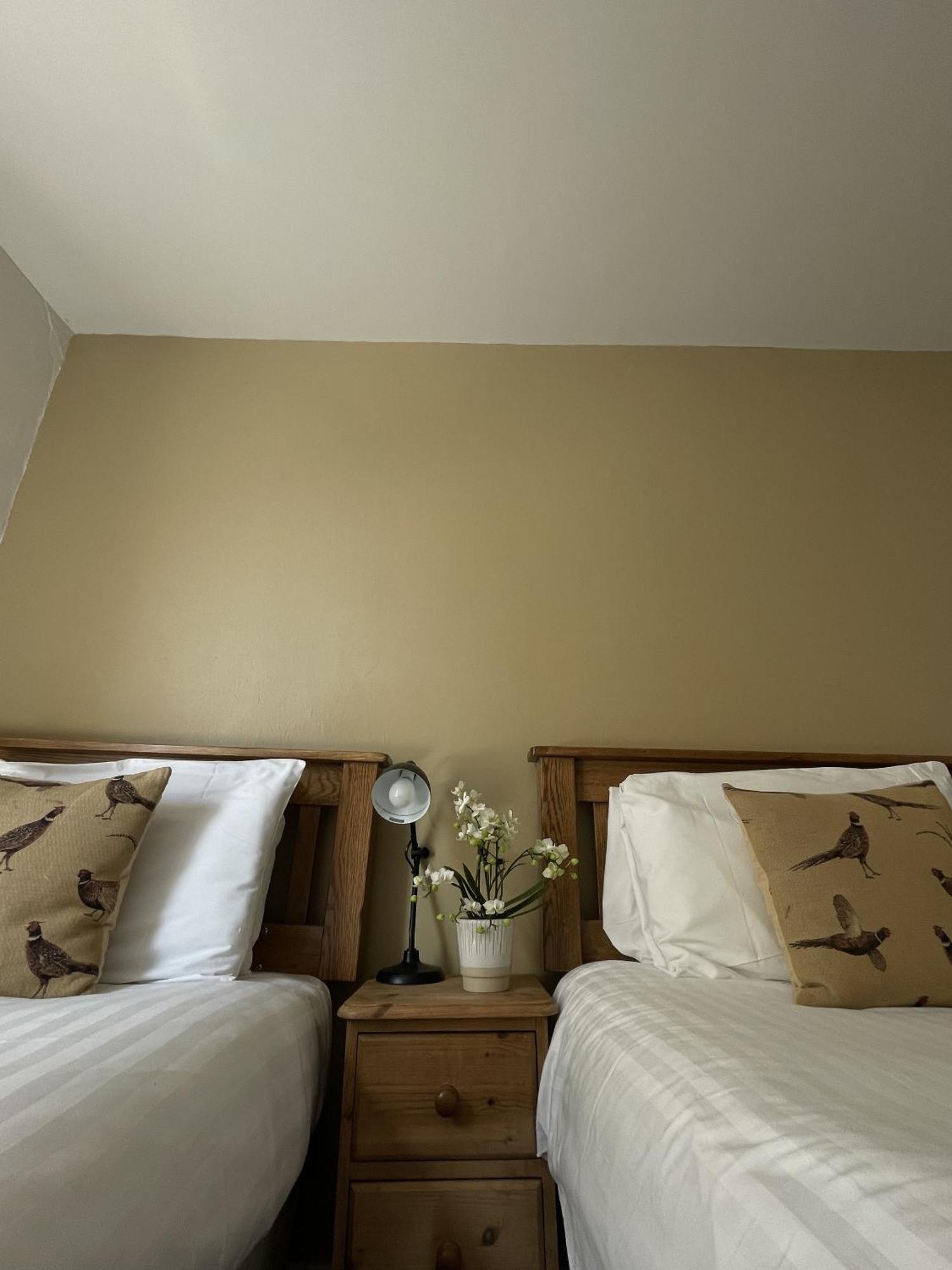 White Hart Hotel Wiveliscombe الغرفة الصورة